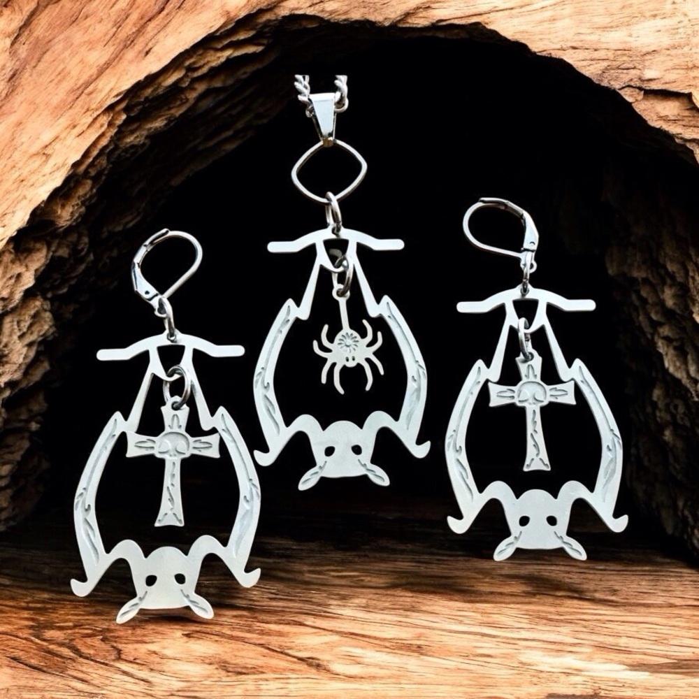 🆕 Bats w Spider, Skulls, Laser Etched Necklace and Earrings Set Stainless Steel